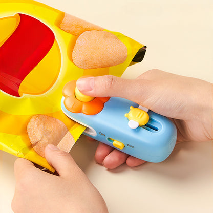 A Portable Snack Sealing Machine,Mini Rechargeable And Compact
